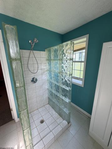 59 Upper Drive Buckhannon WV 26201