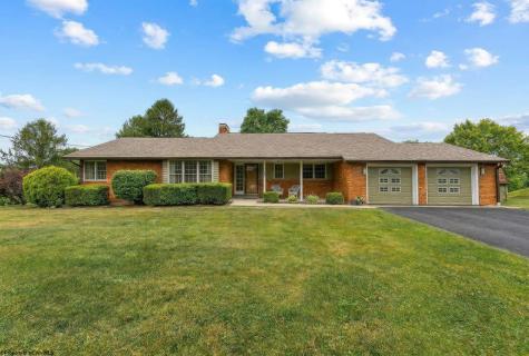 15 Citadel Road Morgantown WV 26508
