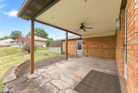 15 Citadel Road Morgantown WV 26508