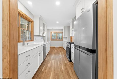 15 Citadel Road Morgantown WV 26508