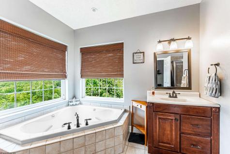 8 Allen Circle Fairmont WV 26554