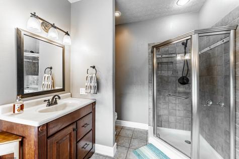 8 Allen Circle Fairmont WV 26554