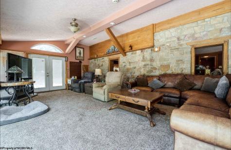 489 Slab Camp Road Independence WV 26374