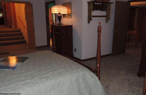 489 Slab Camp Road Independence WV 26374