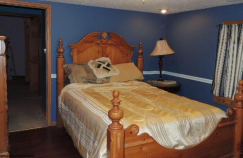 489 Slab Camp Road Independence WV 26374