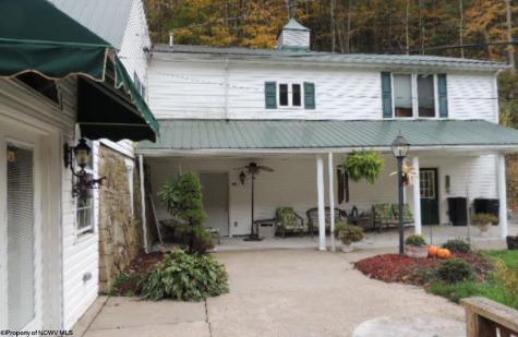 489 Slab Camp Road Independence WV 26374