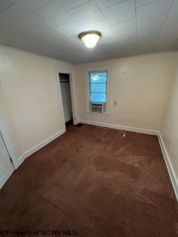 743 Wells Street Morgantown WV 26505