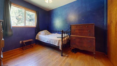 507 Pyles Avenue Mannington WV 26582