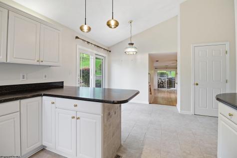 4699 Shadyside Lane Morgantown WV 26508