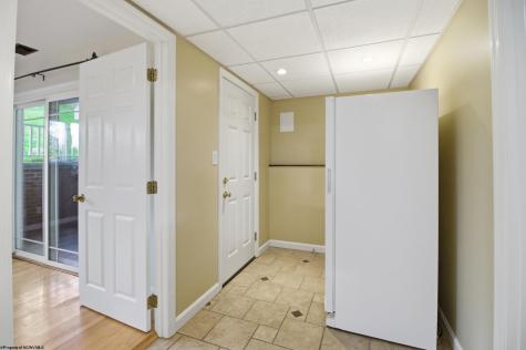 4699 Shadyside Lane Morgantown WV 26508