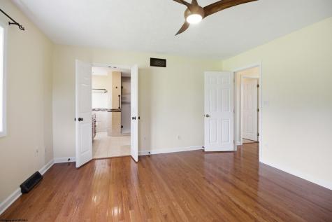4699 Shadyside Lane Morgantown WV 26508