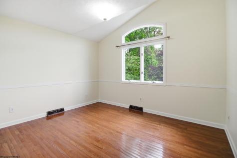 4699 Shadyside Lane Morgantown WV 26508