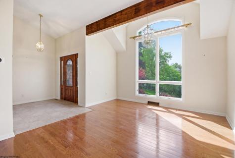 4699 Shadyside Lane Morgantown WV 26508