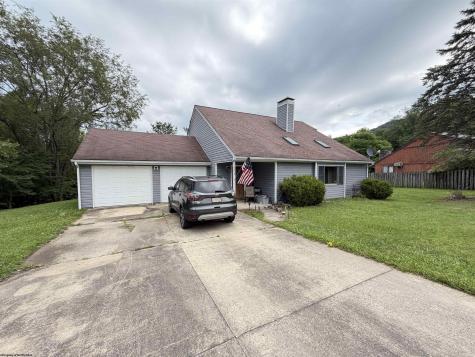 220 Red Oak Lane Elkins WV 26241