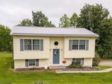 1546 Blue Horizon Drive Morgantown WV 26501