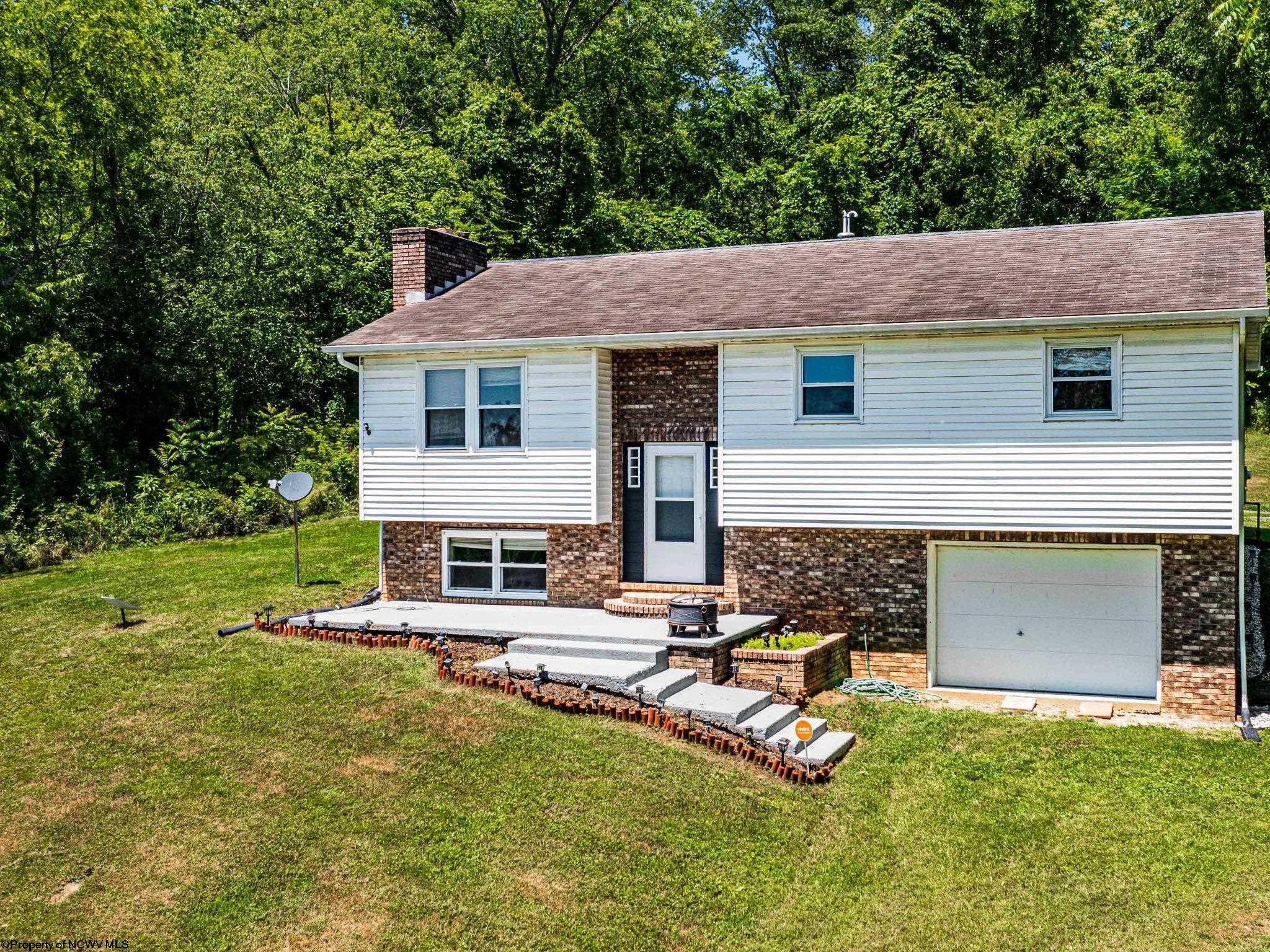 210 Rosedale Hill Road Maidsville WV 26541