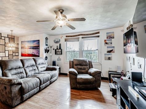 210 Rosedale Hill Road Maidsville WV 26541
