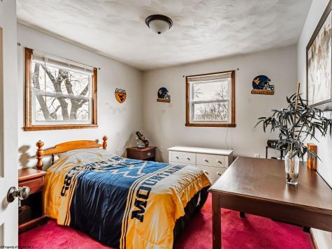 210 Rosedale Hill Road Maidsville WV 26541