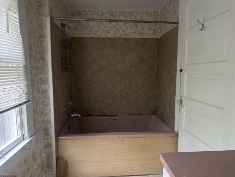 607 Palatine Avenue Fairmont WV 26554