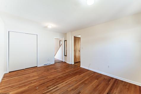 913 Briarwood Court Morgantown WV 26505