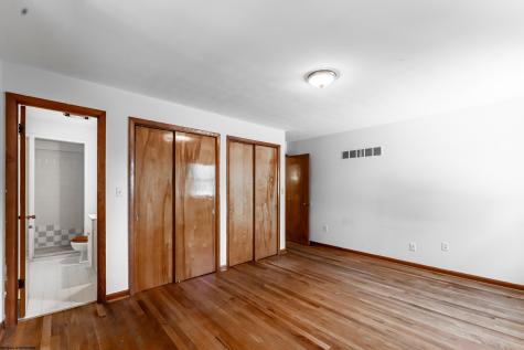 913 Briarwood Court Morgantown WV 26505