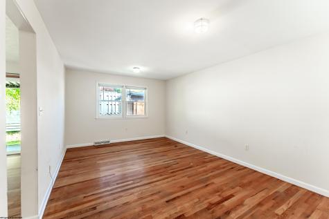 913 Briarwood Court Morgantown WV 26505