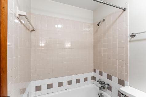 913 Briarwood Court Morgantown WV 26505