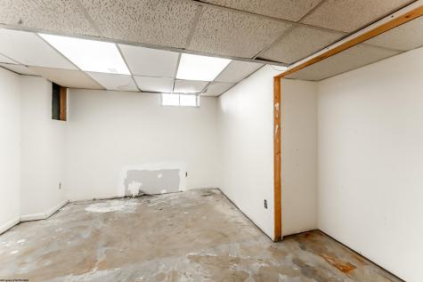 913 Briarwood Court Morgantown WV 26505