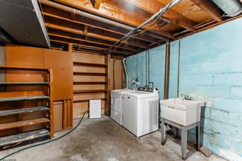 913 Briarwood Court Morgantown WV 26505