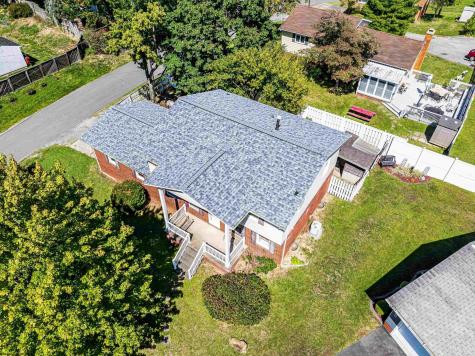 913 Briarwood Court Morgantown WV 26505