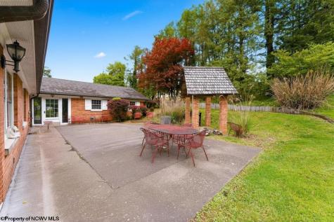 1188 Sands Drive Fairmont WV 26554