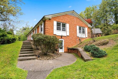 1188 Sands Drive Fairmont WV 26554