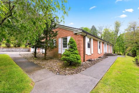 1188 Sands Drive Fairmont WV 26554