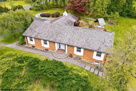 1188 Sands Drive Fairmont WV 26554