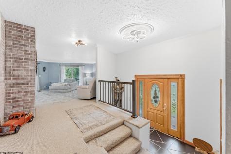 105 Jaynes Drive Fairmont WV 26554