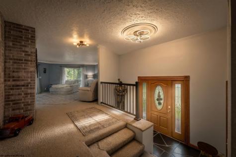 105 Jaynes Drive Fairmont WV 26554