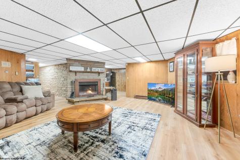 105 Jaynes Drive Fairmont WV 26554