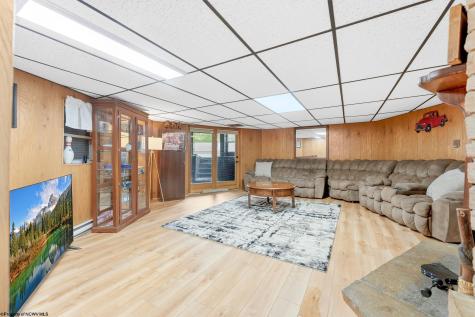 105 Jaynes Drive Fairmont WV 26554
