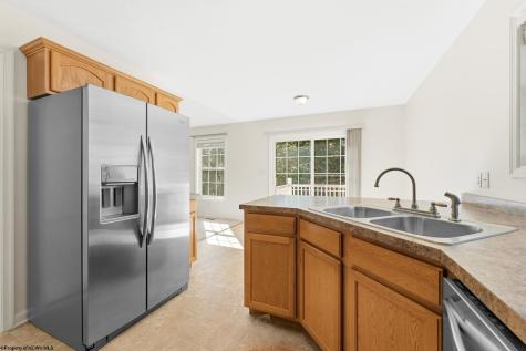 425 Oakmont Court Maidsville WV 26541