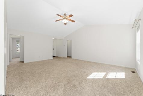 425 Oakmont Court Maidsville WV 26541