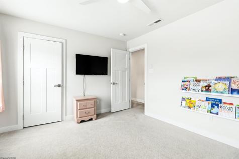 234 Falling Water Lane Morgantown WV 26508