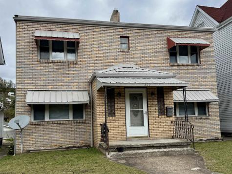 211 Mcgraw Avenue Grafton WV 24701