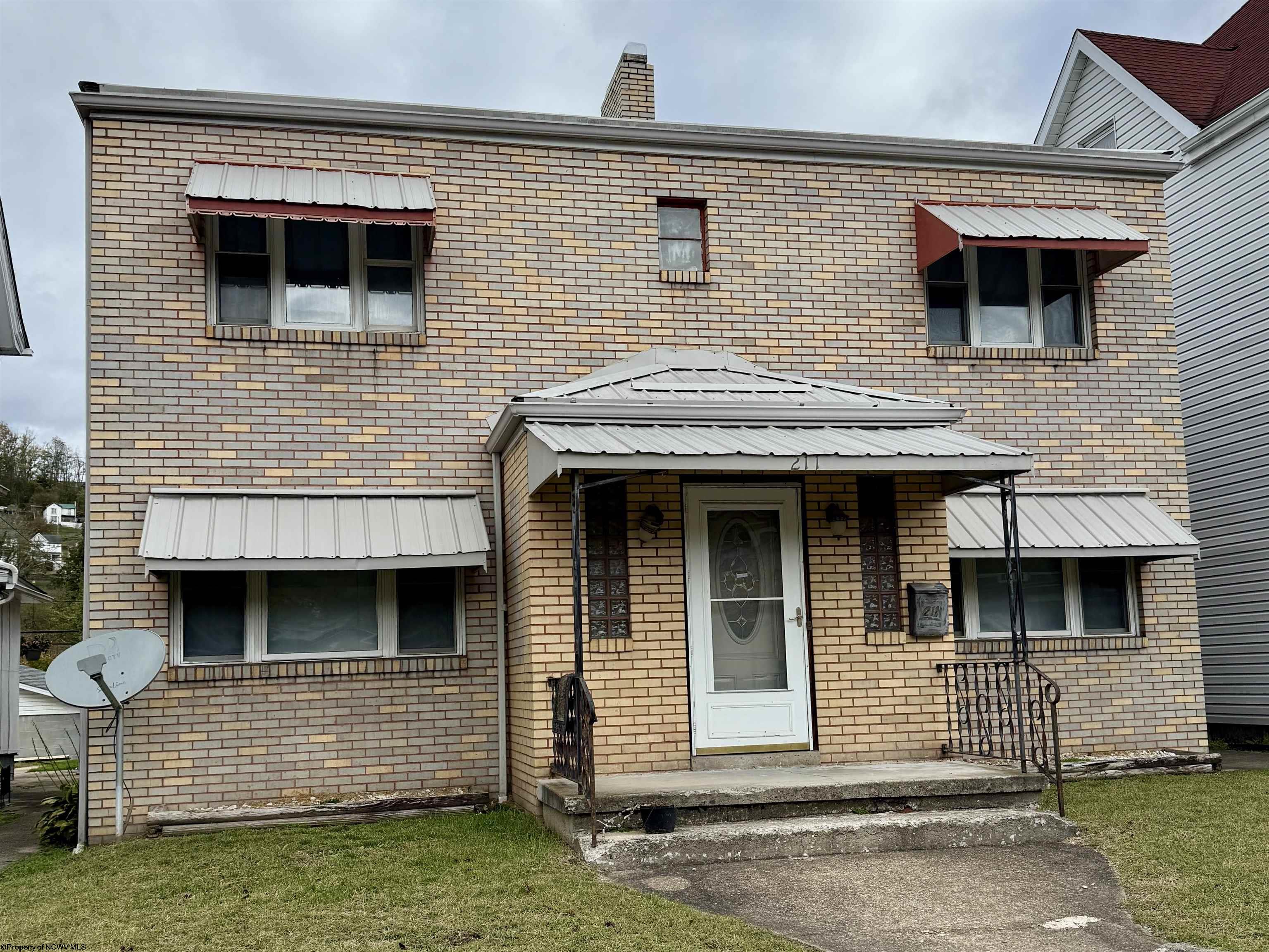 211 Mcgraw Avenue Grafton WV 24701