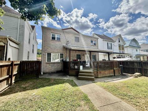 211 Mcgraw Avenue Grafton WV 24701