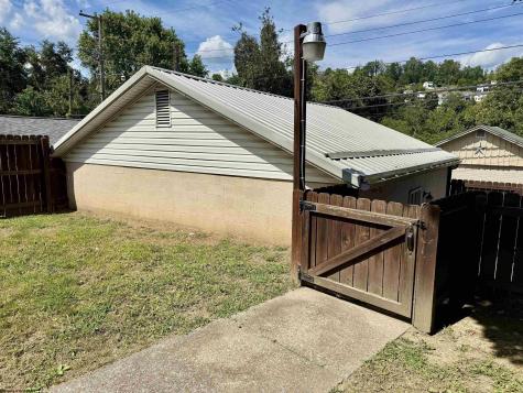 211 Mcgraw Avenue Grafton WV 24701
