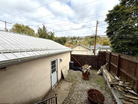 211 Mcgraw Avenue Grafton WV 24701