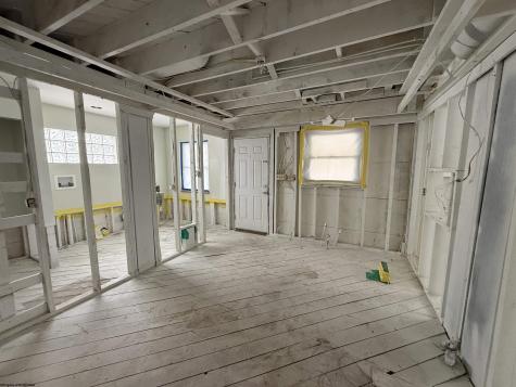 211 Mcgraw Avenue Grafton WV 24701