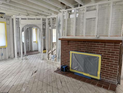 211 Mcgraw Avenue Grafton WV 24701