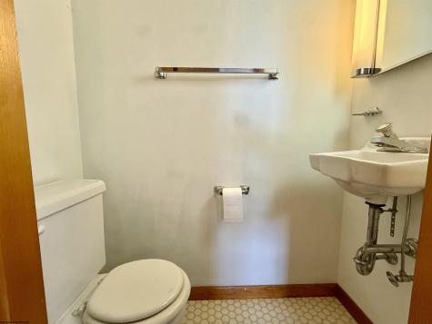 1814 Lafayette Circle Fairmont WV 26554