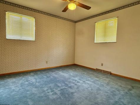 1814 Lafayette Circle Fairmont WV 26554